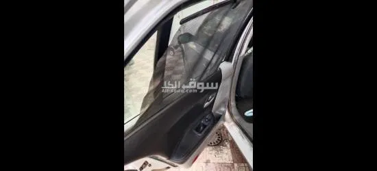 LAGUNA 2 année 2001